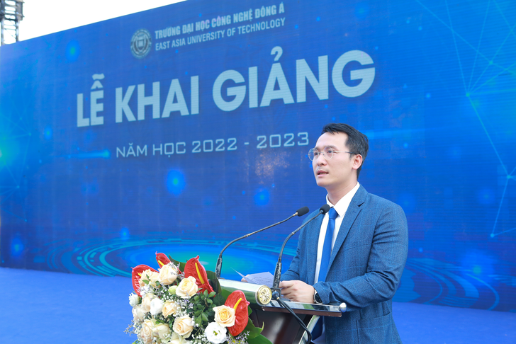 Đại diện Hội HAMI tham dự Lễ khai giảng Trường Đại học Công nghệ Đông Á