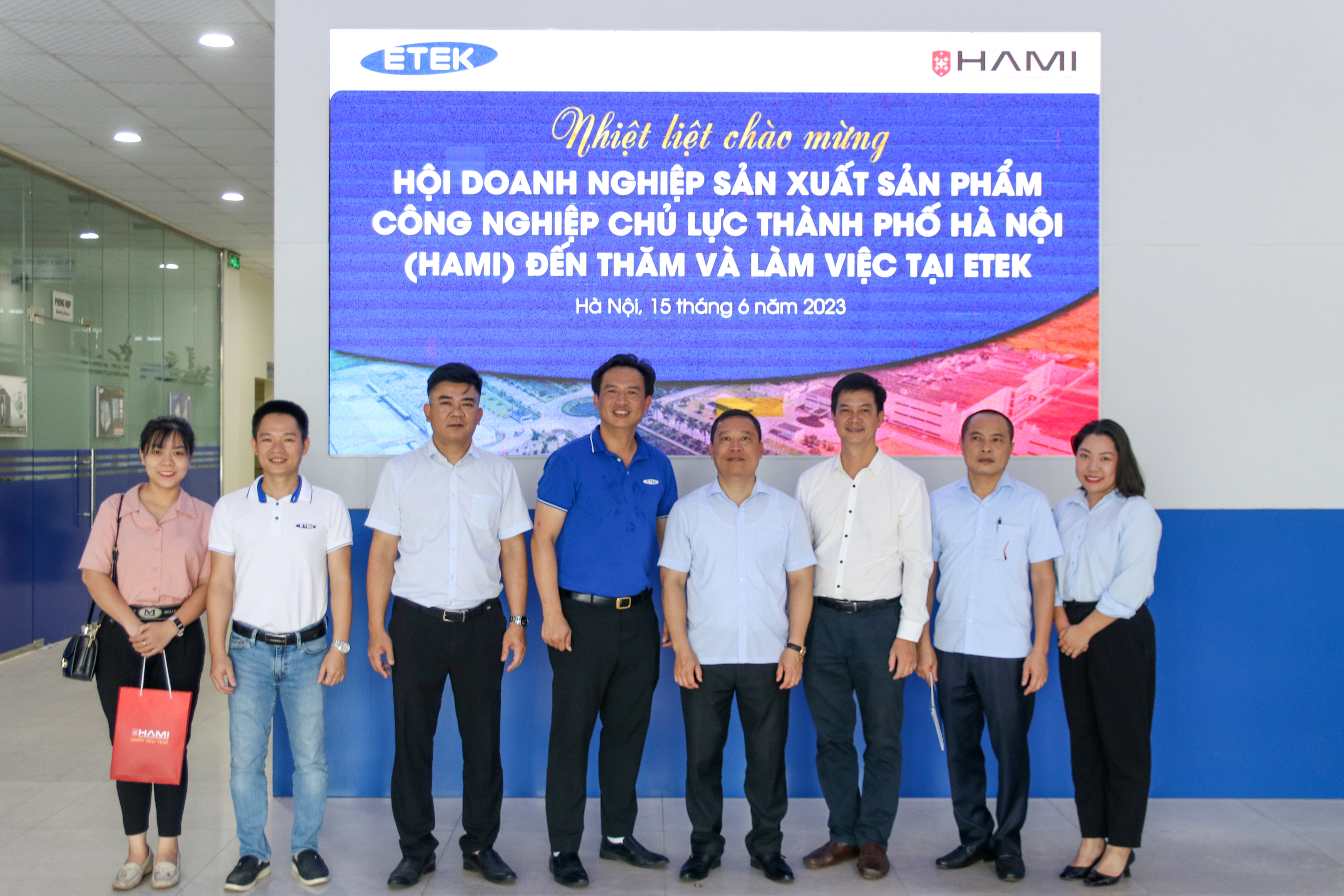 Phó Chủ tịch HAMI tới thăm Công ty Cổ phần giải pháp tự động hóa ETEK
