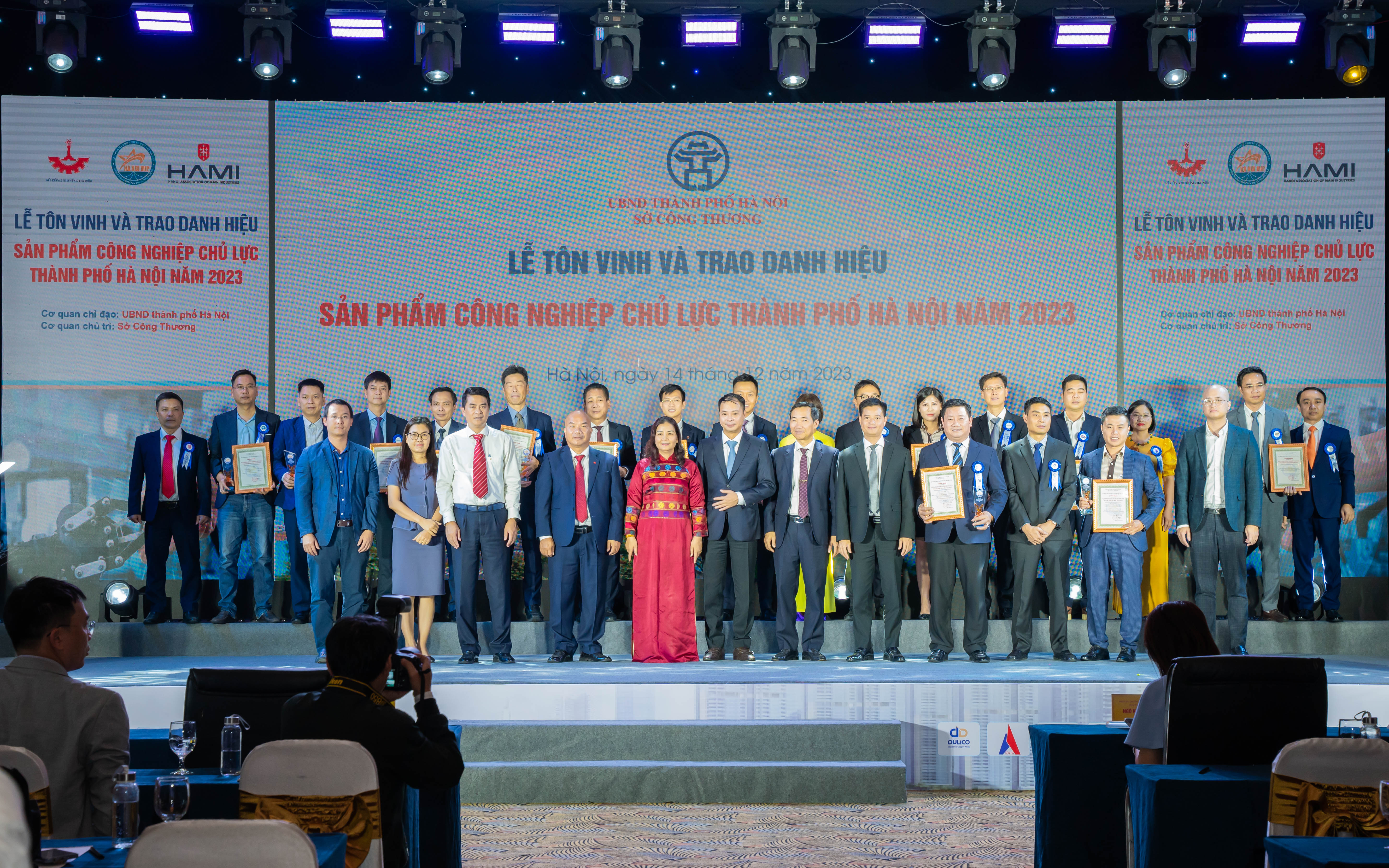 Lễ tôn vinh sản phẩm công nghiệp chủ lực thành phố Hà Nội 2023