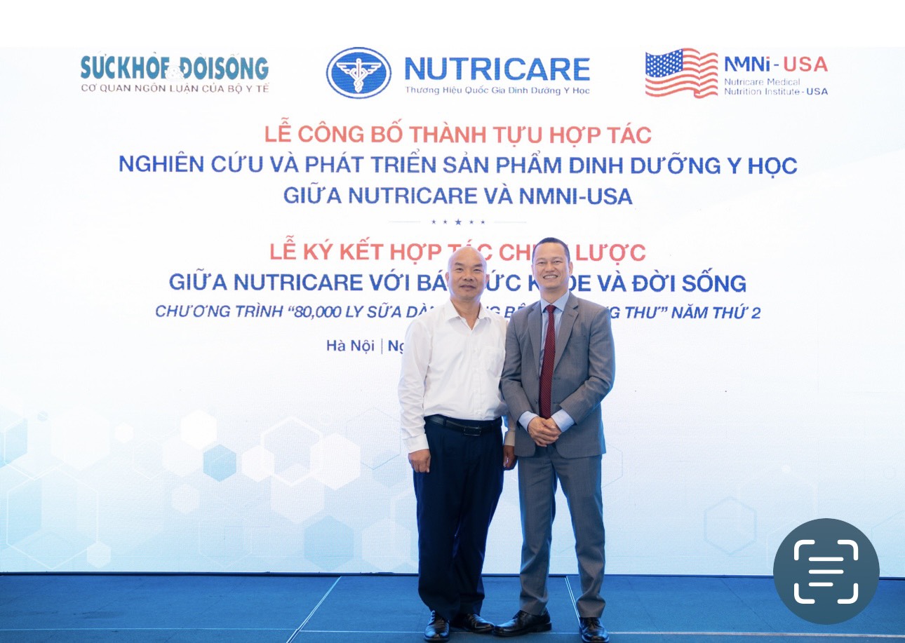 Phó Chủ tịch HAMI chúc mừng Lễ công bố thành tựu hợp tác Nghiên cứu và phát triển sản phẩm dinh dưỡng Y học cho Công ty Nutricare tổ chức