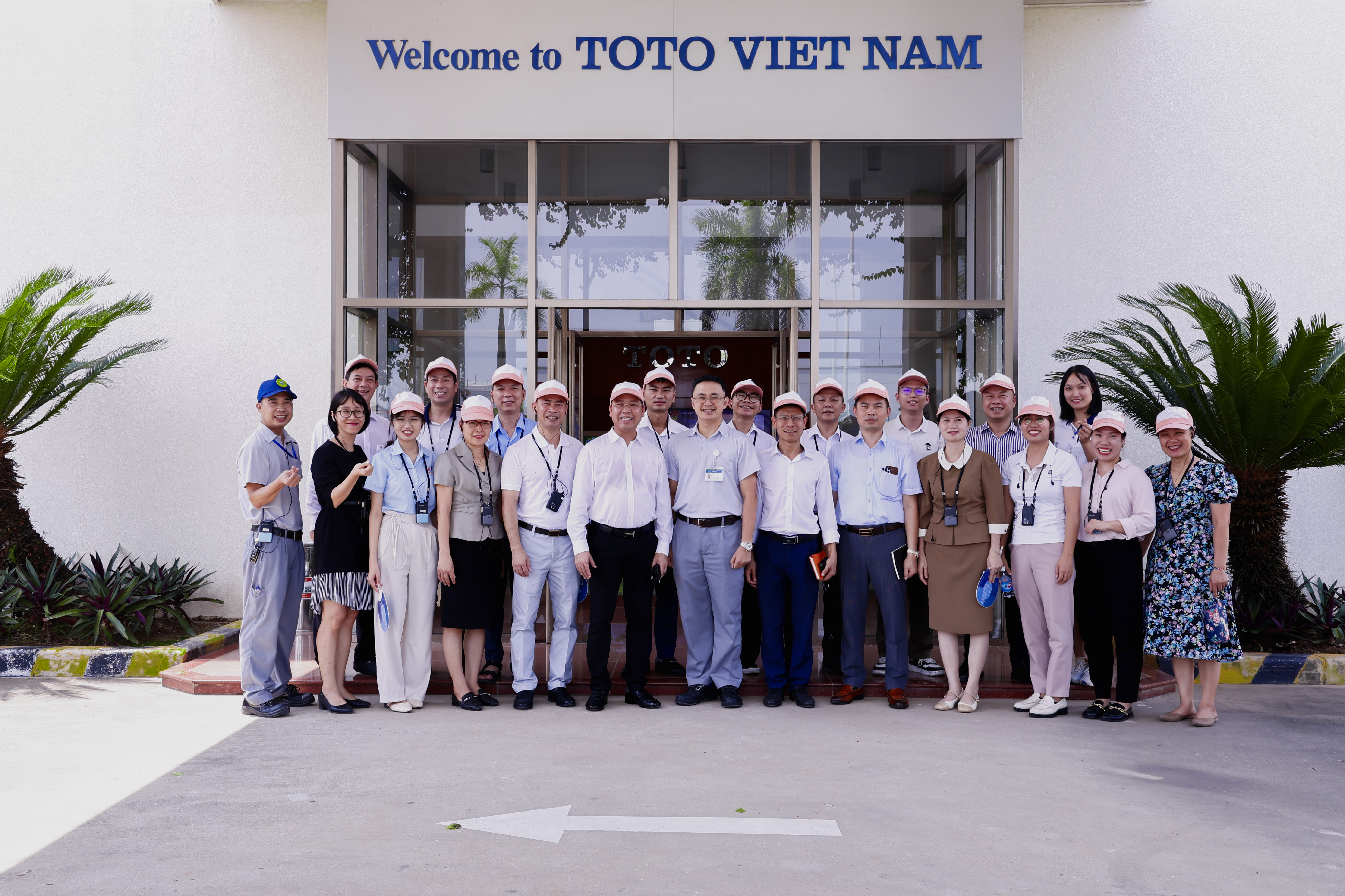 Chủ tịch Hội HAMI đến thăm Nhà máy TOTO Việt Nam