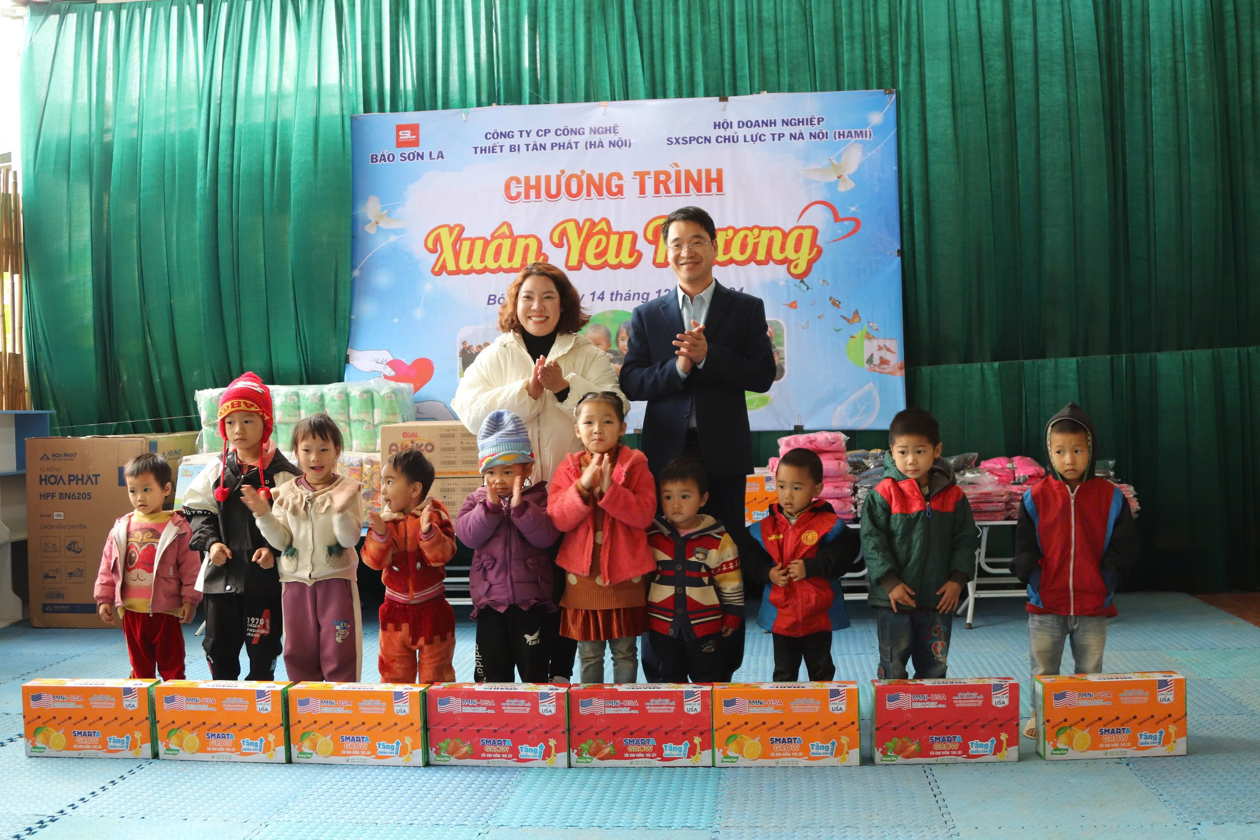 HAMI chung tay lan tỏa yêu thương tại chương trình “Xuân yêu thương” tại xã Bó Sinh