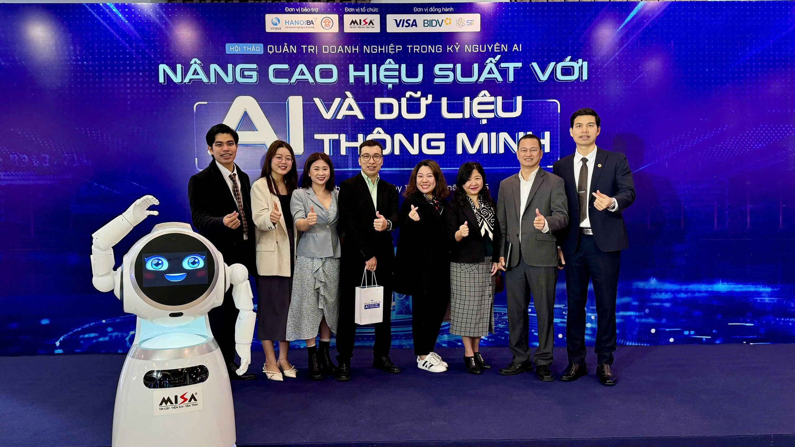 HAMI THAM DỰ HỘI THẢO QUẢN TRỊ DOANH NGHIỆP TRONG KỶ NGUYÊN AI: ĐÓN ĐẦU CƠ HỘI, NÂNG CAO HIỆU SUẤT