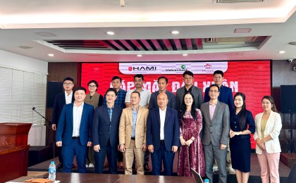 HAMI thăm doanh nghiệp hội viên và trao quà cho người lao động tại Tập đoàn Bảo Ngọc
